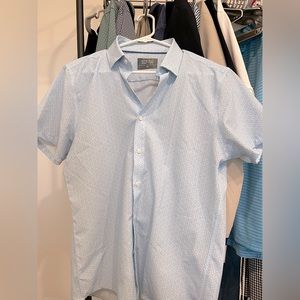 State of Matter made sustainably size M slim cut short sleeve dress shirt